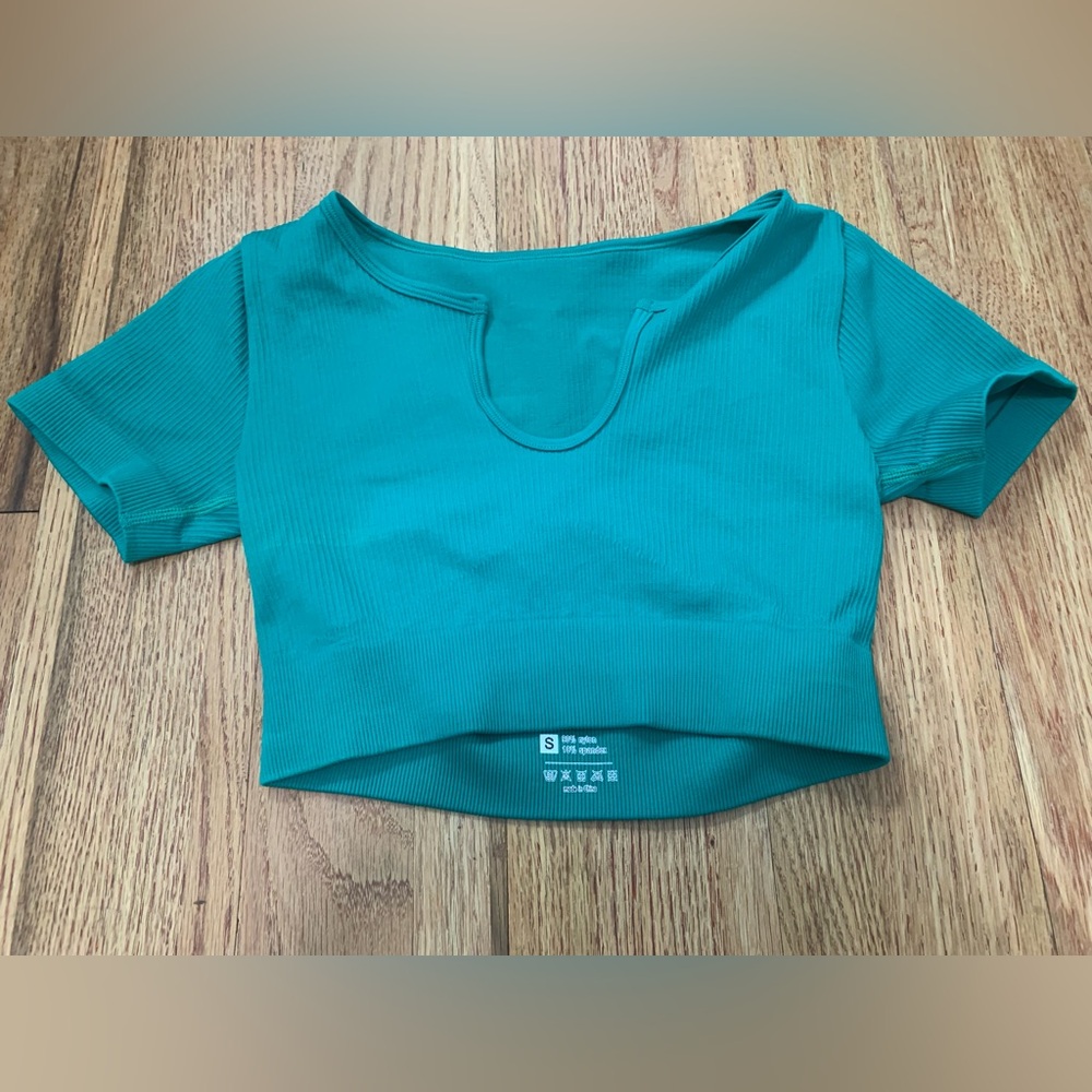 Ribbed Green Sports Bra Small